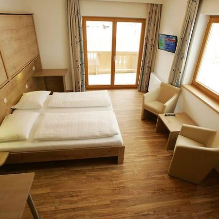 Familien & Wohlfuhlhotel Johanneshof Saalbach-Hinterglemm Eksteriør billede